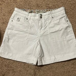 Dakota blue women’s shorts white size 8